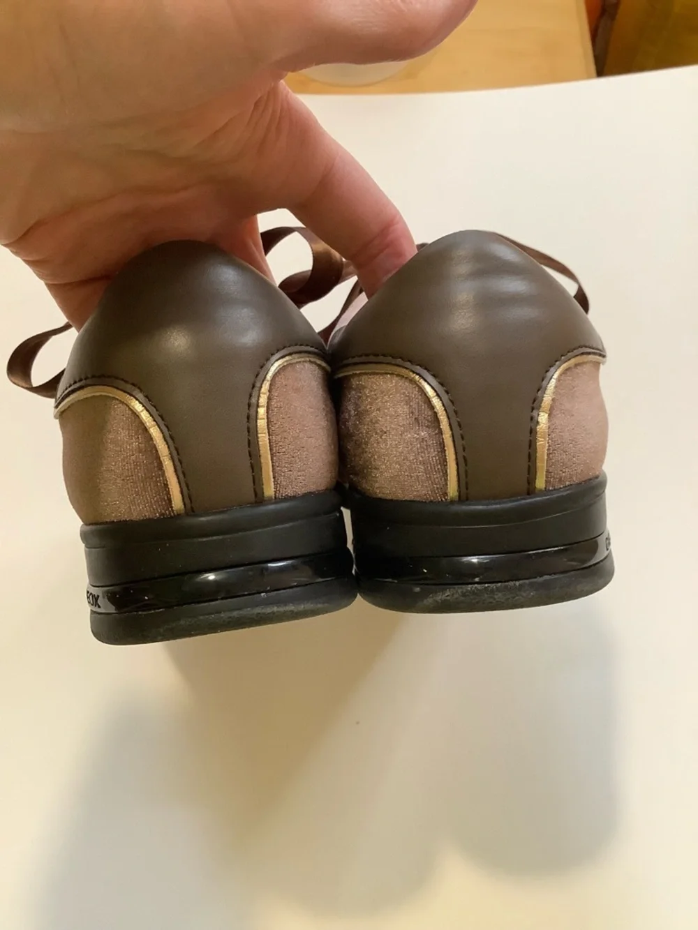 GEOX Respira Brown Velvet Low-Top Studded Sneakers Size 39 - Picture 6 of 12